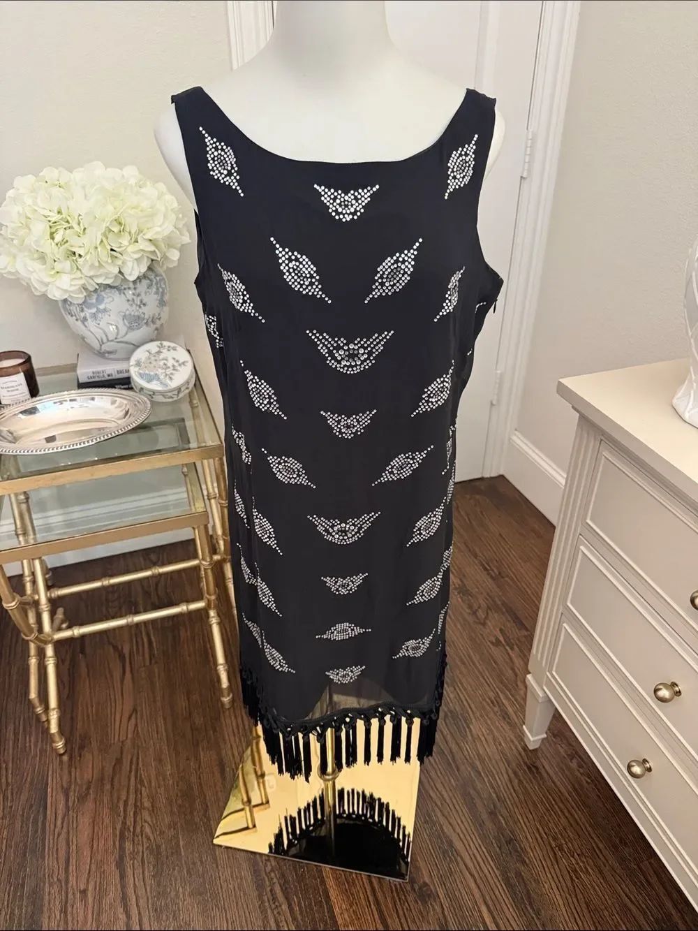 Milly Dress
L17 - Picture 3 of 9
